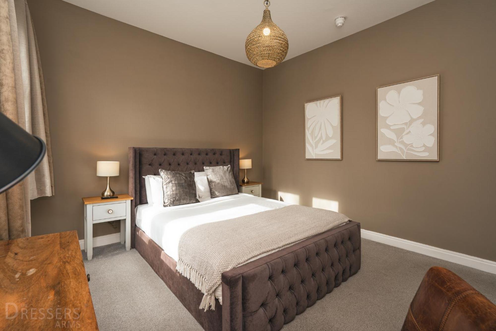 Rooms At The Dressers Arms Чорлі Екстер'єр фото