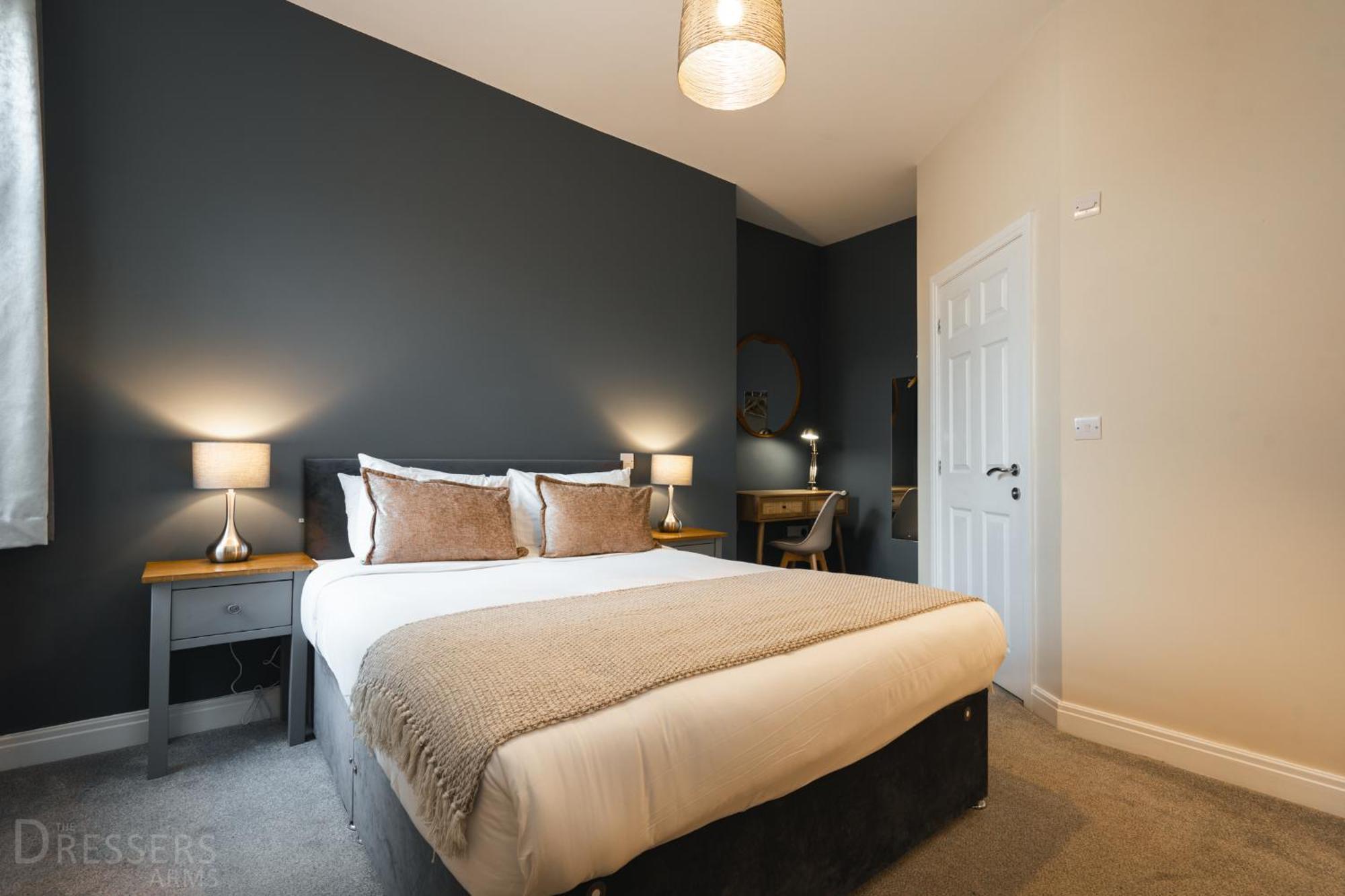 Rooms At The Dressers Arms Чорлі Екстер'єр фото