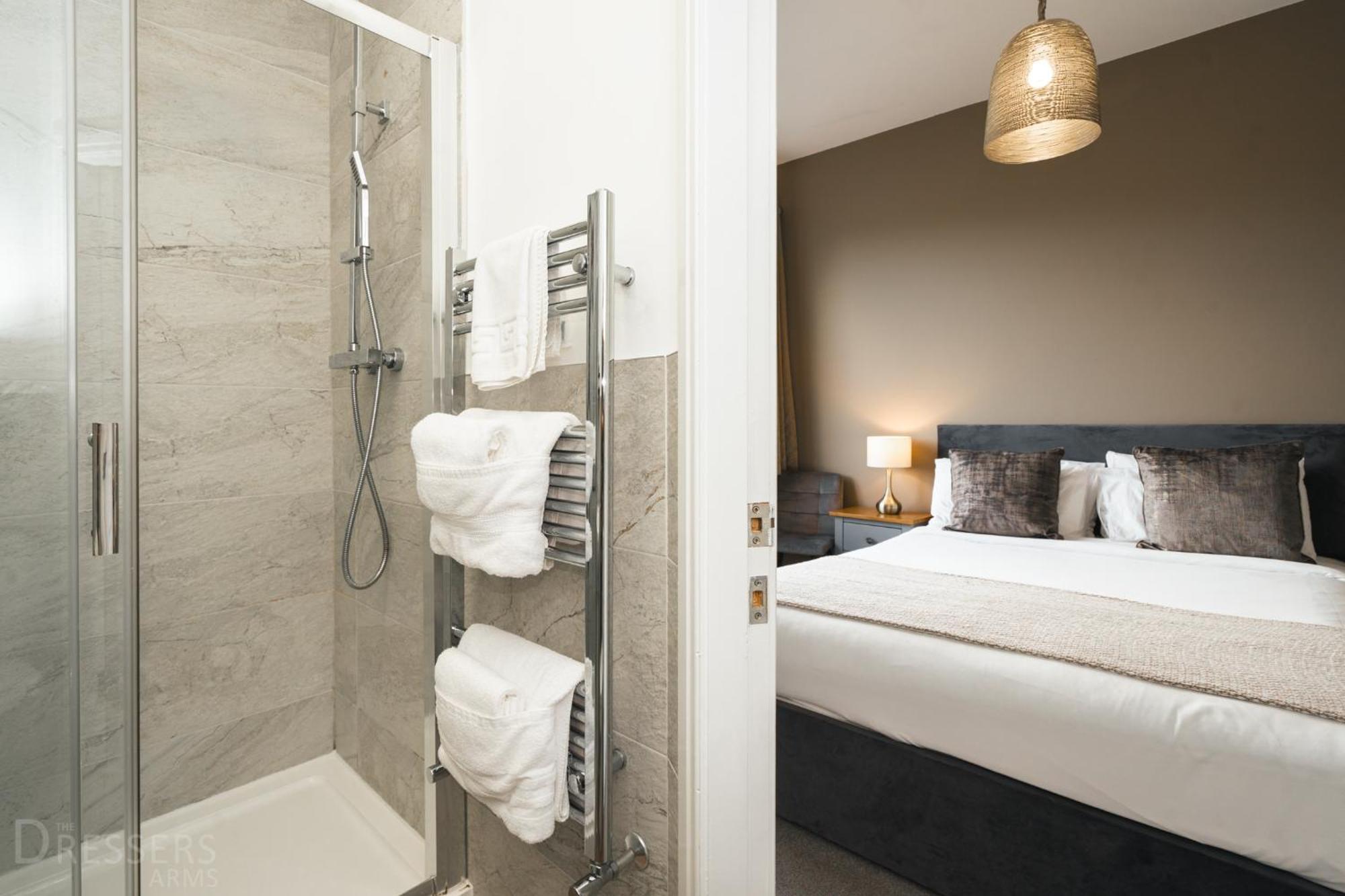 Rooms At The Dressers Arms Чорлі Екстер'єр фото